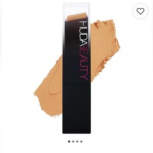 HUDA BEAUTY #FauxFilter Skin Finish Buildable Coverage Foundation Stick -